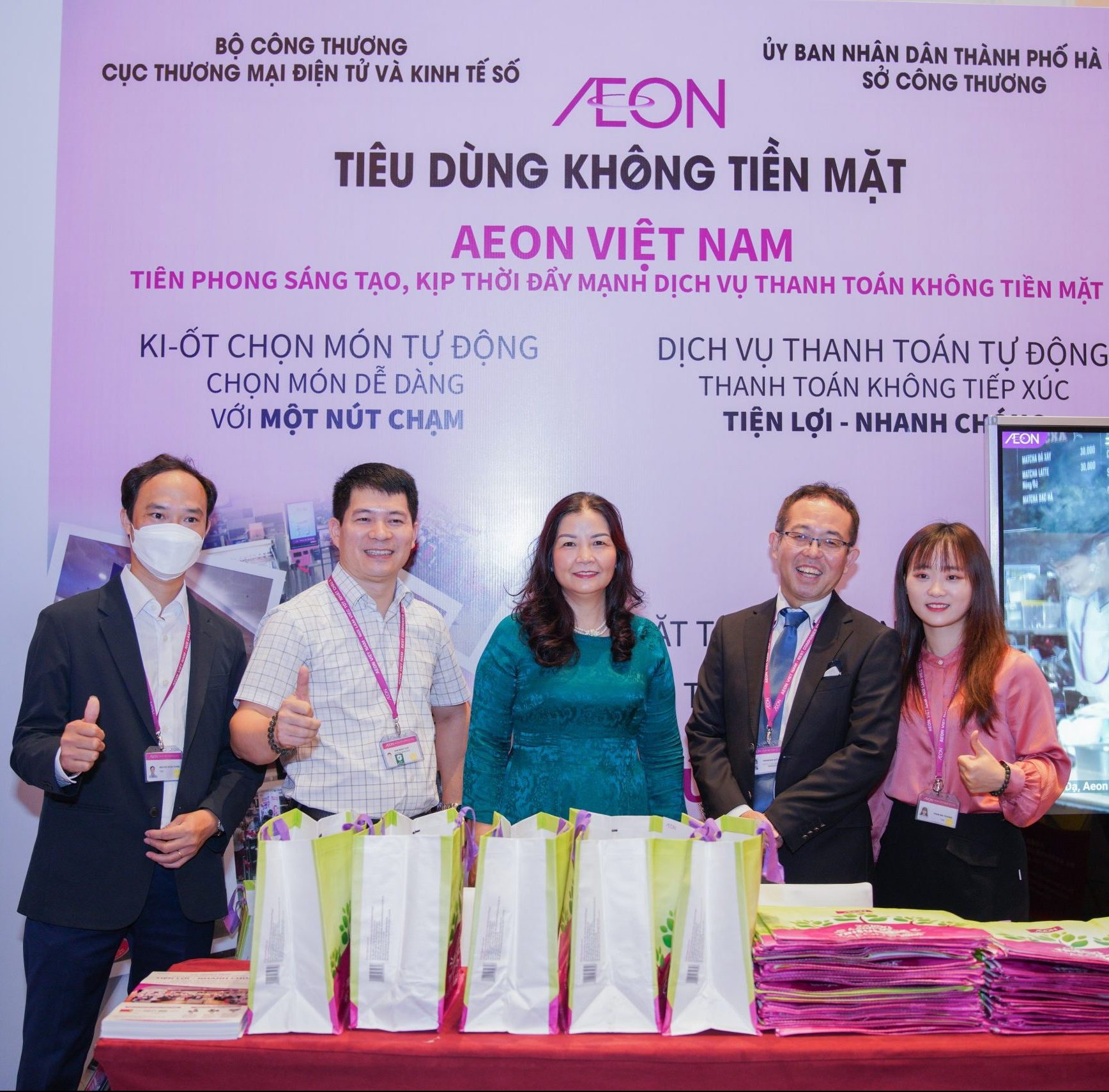 AEON VIỆT NAM tăng cường chuyển đổi số, khuyến khích khách hàng thanh toán không tiền mặt