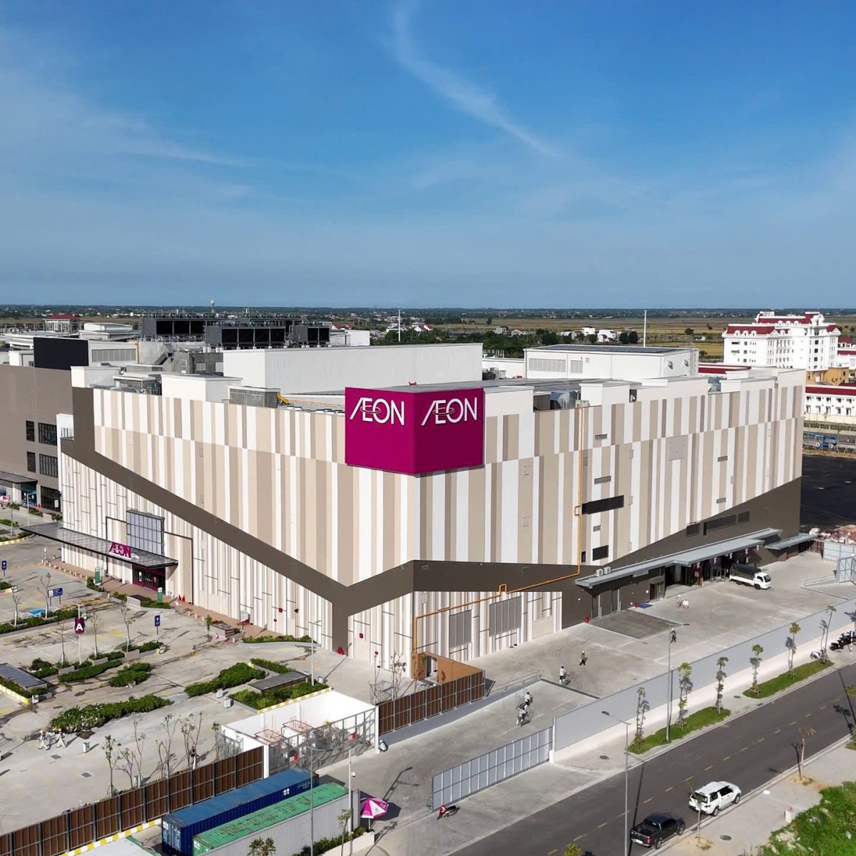 AEON VIETNAM OFFICIALLY OPENS AEON HUE